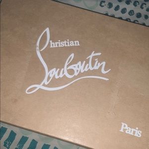 Christian Louboutin So Kate